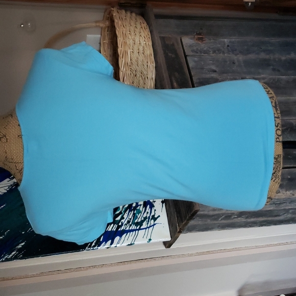 💙Vintage Gorgeous blue "Famous" tee by Gap. Size M. Like new.💙 - Picture 6 of 6